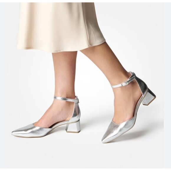 Paul Green Willa Mary Jane  Pumps in Silver Size 4 / US 6.5 - Picture 1 of 14
